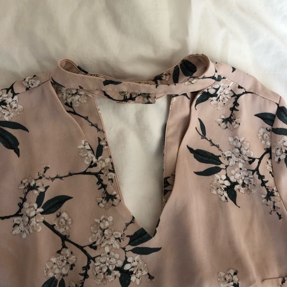 Floral top - Picture 2 of 6